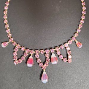 1950's vintage pink necklace